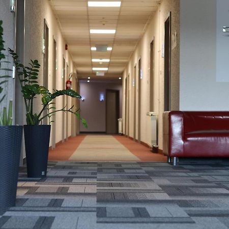 Only 15 Minutes To City Center, Free Secure Parking Budapest Exteriör bild